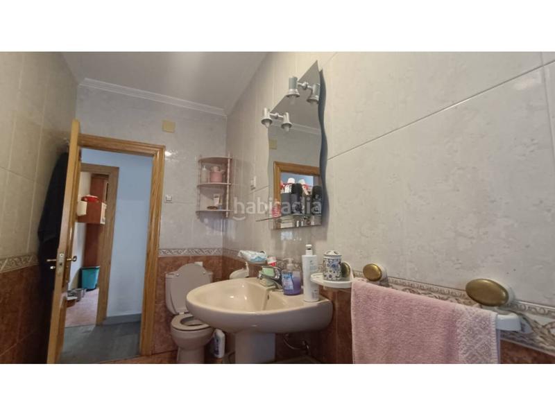 Foto c6561dfc-2987-4996-9e57-0b2d58670389. Pis amb calefacció a La Chanca - Pescadería Almería