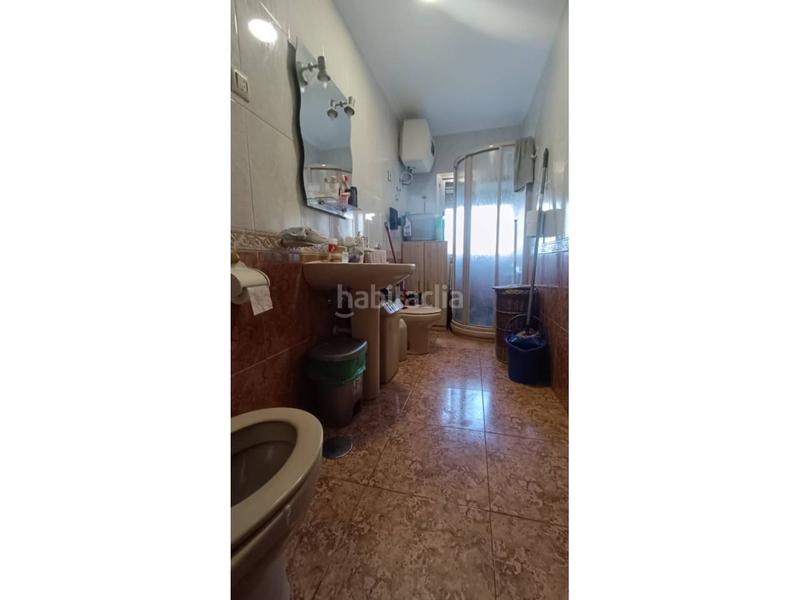 Foto deca2e69-b21e-4d36-9874-fd5495791a6f. Pis amb calefacció a La Chanca - Pescadería Almería