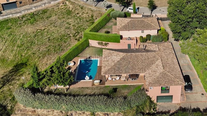 Foto c1767a98-7391-4256-8e88-fb46be5d6b03. Casa fantástica villa con casa para invitados en Navata