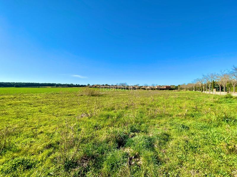 Foto a0388f83-0bfb-4211-a6d9-3f49b398dc37. Terreno residencial parcelas golf residence en Navata