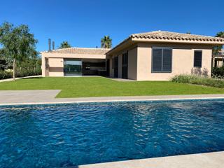 House in Navata. Casa en construcción