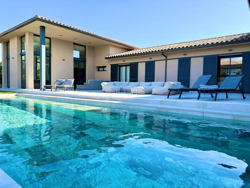 Foto 4213d09f-8e70-4237-a347-b34fda6903e7. Haus mit heizung pool in Navata