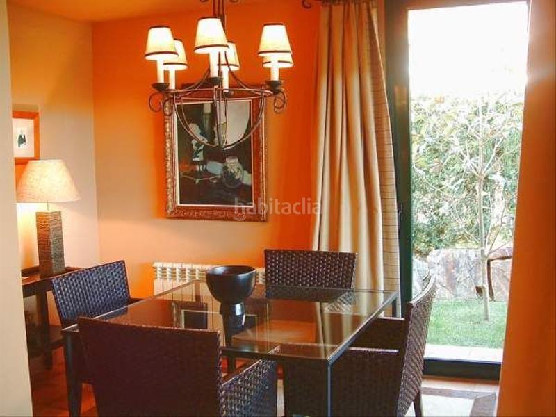 Foto 909bee0b-a4f9-4571-b1e9-3e9946e04e48. Maison jumelée avec chauffage piscine dans Navata