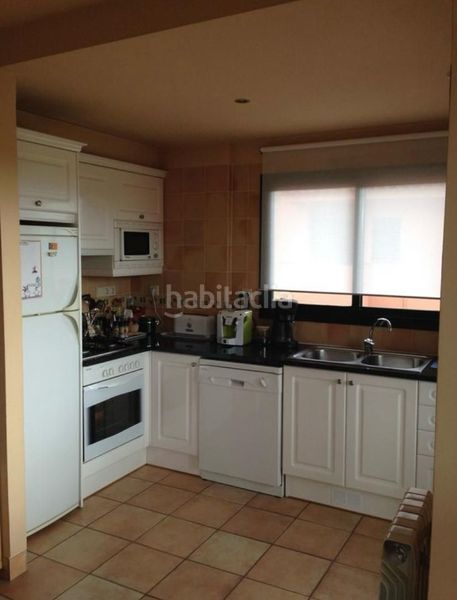 Foto 43ca9bf3-c114-4c44-b230-7a27040b0f85. Duplex with heating pool in Navata