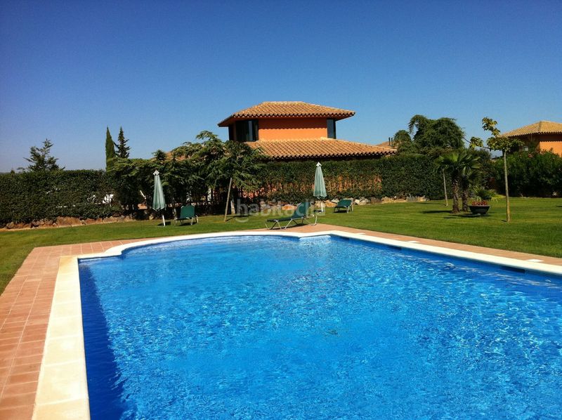Foto d2cac054-c797-4433-bcd9-e37019833e33. Duplex with heating pool in Navata