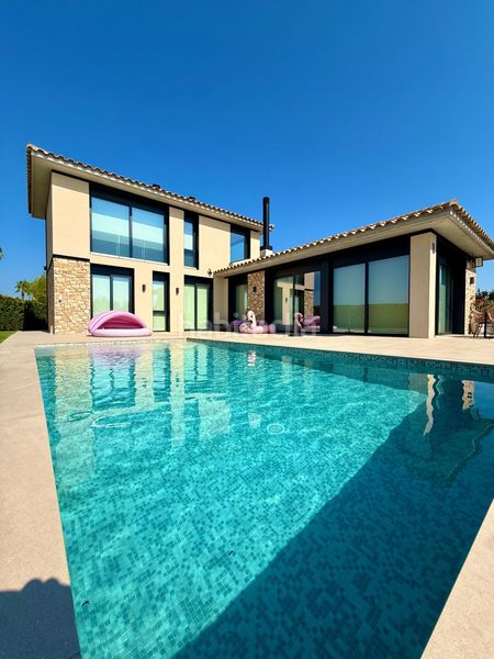 Foto fcca733e-46a4-49df-8188-61530eaeb522. Casa amb calefacció piscina a Navata