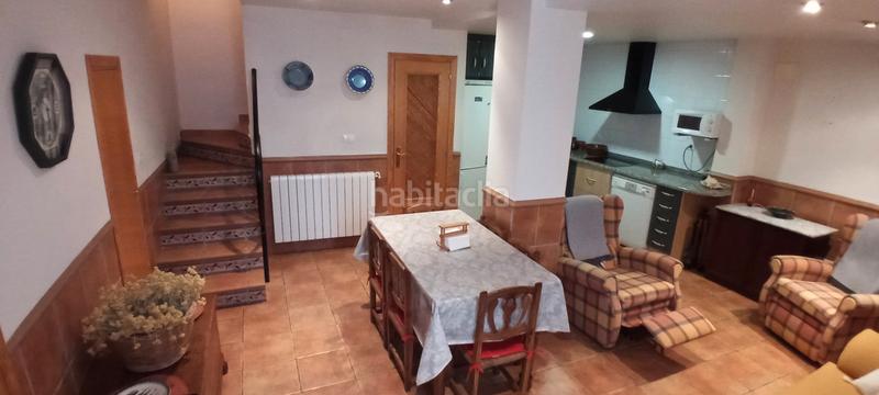 Foto 87d3620d-b5e4-4877-ba1a-d89386d0804d. Casa adossada a Sierra Engarcerán
