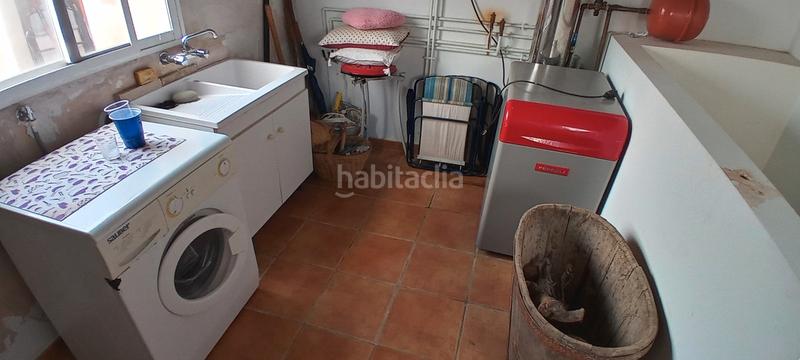 Foto a693f333-1290-4f89-ab01-522ec1b2e399. Casa adossada a Sierra Engarcerán