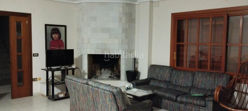 Foto bb834999-985e-4d6f-94ef-4b7e47a43e05. Chalet avec cheminée parking piscine dans Madrigal Villarreal / Vila - real