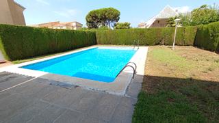 Casa adossada a Heliópolis. Adosado en venta, zona heliópolis, benicassim