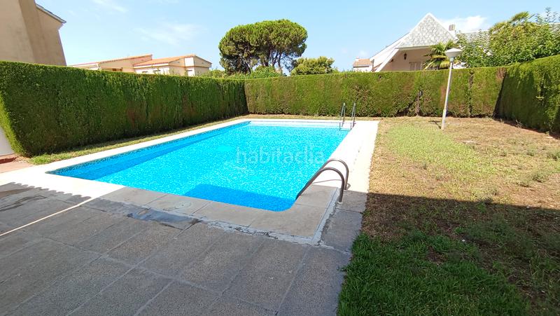 Foto 7ed1080c-d572-4464-9943-f64d90ec24bc. Casa adossada amb aparcament piscina a Heliópolis Benicasim / Benicàssim
