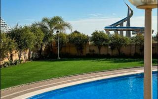 Apartament  Avenida central. Jardines del mar iii