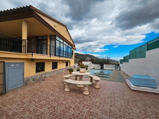Chalet à Estadio Castalia. Villa individual en venta en zona norte, castellón