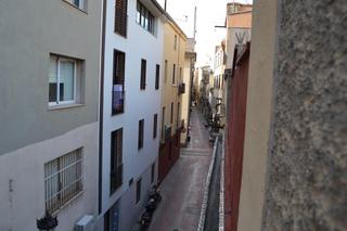 Gebäude  N/a. Casa + local + 2 pisos estudios en venta en el centro, calle all
