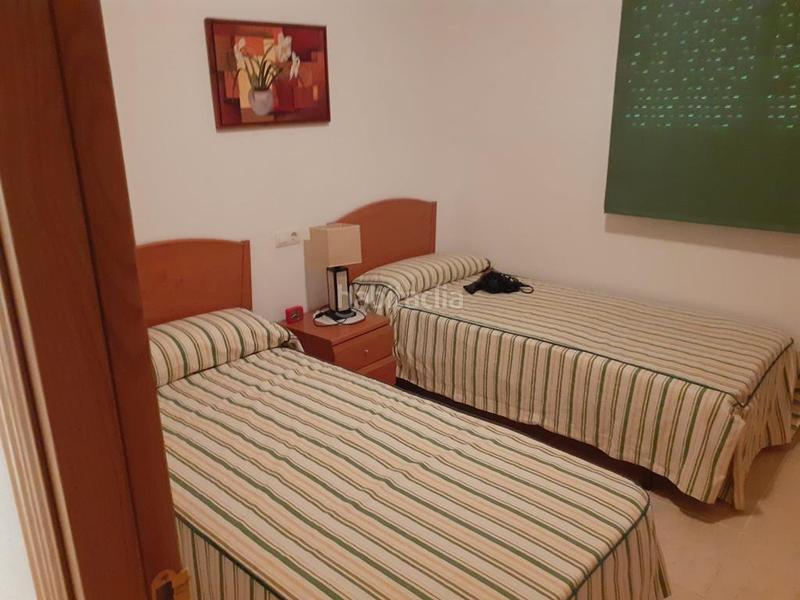 Foto ed49a6f6-b63a-42a2-ab65-48a0e4846684. Apartamento en carrer l'antina 5 edificio sol park i en Oropesa del Mar