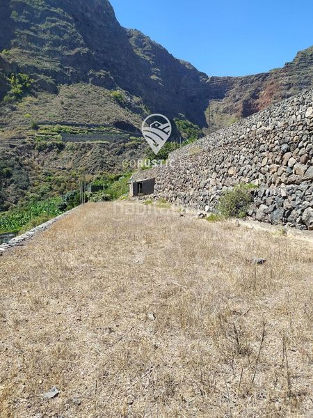 Foto bf94eeb1-b924-4a3a-abc6-7fe331c2d4ee. Terreny residencial a Agulo