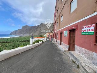 Apartament  Santa catalina. Primera línea de playa en hermigua apartamento con gran potencia