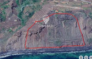 Terreny residencial  Cabo verde de agulo. Finca con vistas, con naciente de agua y casita antigua para res