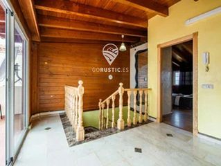 Casa adossada a Asturias