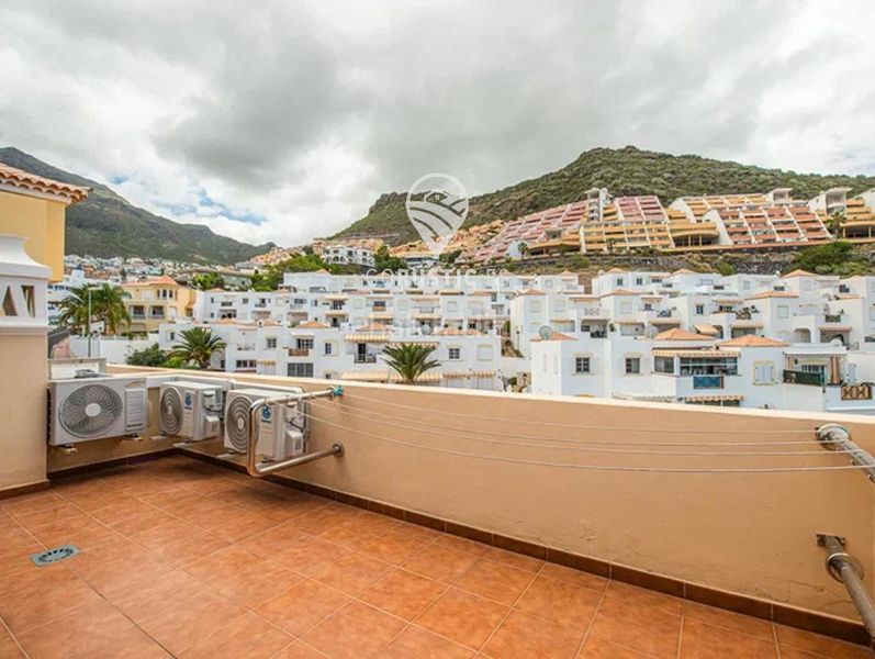 Foto 51915ebc-b32f-47b1-b2ae-039a35abeeca. Casa adossada amb aparcament piscina a Torviscas Centro y Alto Adeje