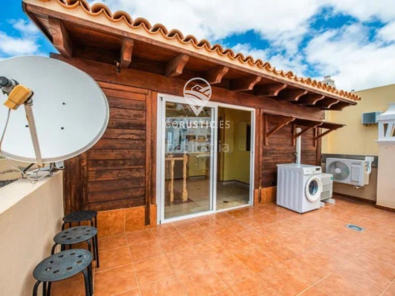 Foto 74aab42b-4bff-4622-9e47-82a893180606. Casa adossada amb aparcament piscina a Torviscas Centro y Alto Adeje