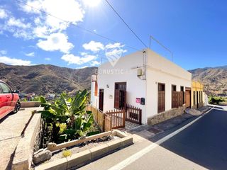 Xalet en General de hermigua, la castellana 90. Vivienda en planta baja, con jard�n y vistas al mar