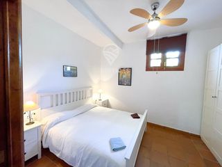 Appartement in General de hermigua, la castellana 90. Apartamento en planta baja, con jardín y vistas al mar