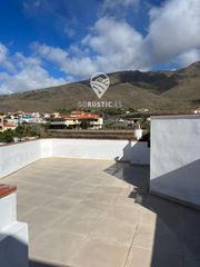 Penthouse  Crucita. Atico duplex en el corazon de adeje con garaje y trastero!