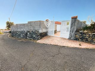 Xalet a Valle Gran Rey. Casa con finca de 1765 m  en las hayas.