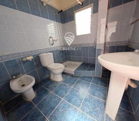 Chalet in Calle la quebrada, el calvario 1. Casa con gran potencial en agulo, la gomera
