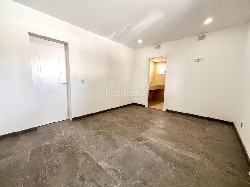 Foto b57215e0-c9e2-40ca-ae28-e2fff044be4a. Chalet mit parking in Los Balcones-Los Altos Torrevieja