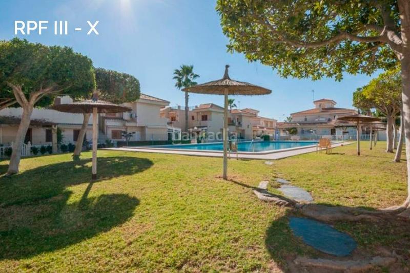 Foto c14062a6-362a-4b99-a087-4e0453bed44f. Ático en calle nicolas de bussi atico orientado al sur con 3 dormitorios y garaje doble en Playa Flamenca en Orihuela
