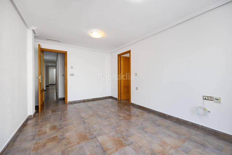 Foto 5743317f-5961-436d-bfd2-505b7db49a71. Attico con parcheggio in Las Piscinas Naturales Torrevieja