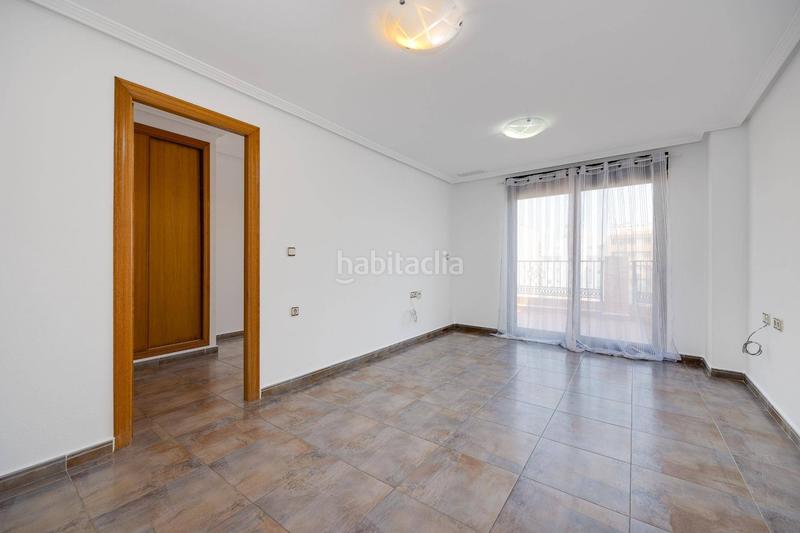 Foto d5b3cbd1-8ecc-4e07-ad68-3014e10b9178. Attico con parcheggio in Las Piscinas Naturales Torrevieja
