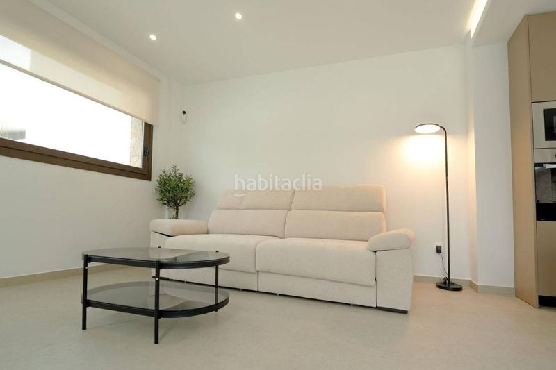 Foto 3d178893-2bbc-44e8-9248-7b5f6386ff32. Chalet new build en Rojales