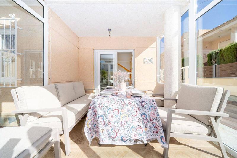 Foto 0d5e59f4-cd5b-439a-9fe5-abdf74d68c8c. Zweistöckige wohnung mit pool in Aguas Nuevas Torrevieja