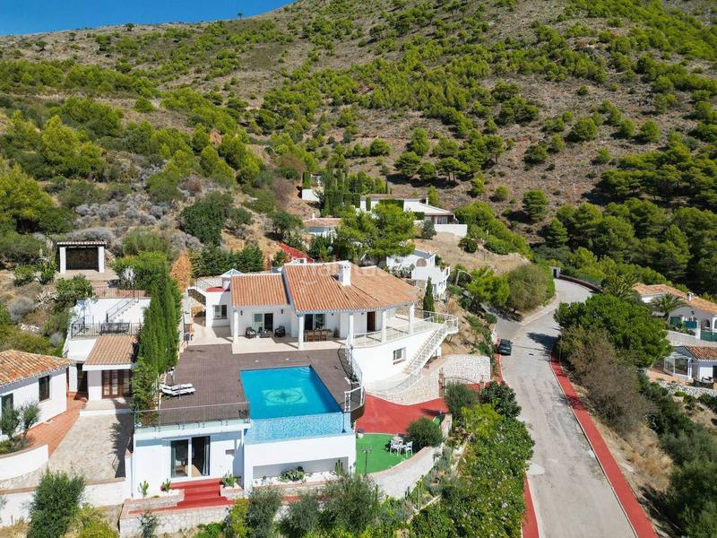 Foto dc8287db-c7e9-47a4-95c6-dc6106483b6f. Chalet in Mijas pueblo Mijas