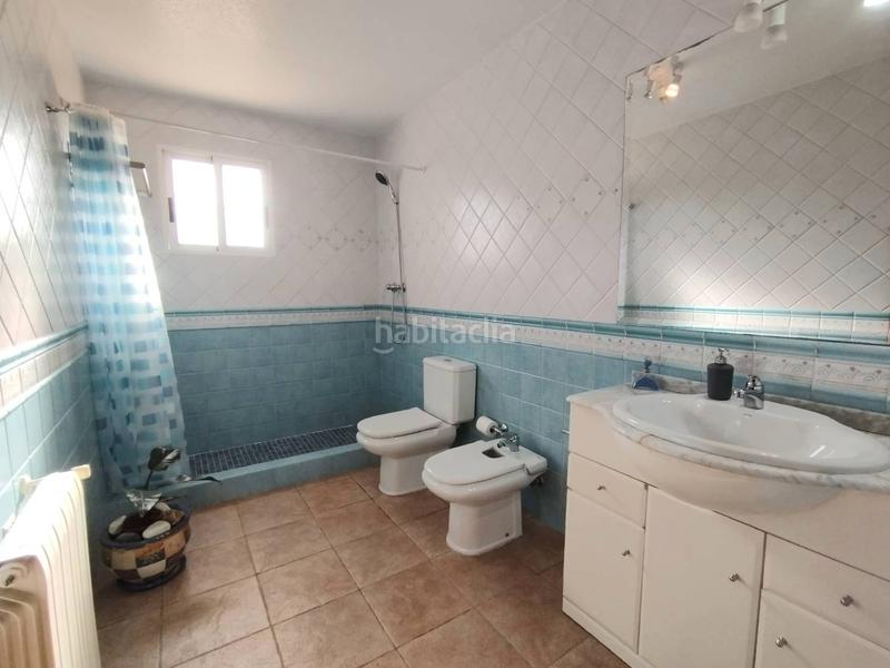 Foto c0c654ee-727f-4129-ae5d-0d5ec52abd87. Chalet  exclusivo con vistas a la laguna de la sal en Torrevieja