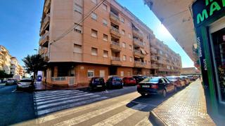 Pis  Calle villa madrid. Apartamento en parque de las naciones donde la luz del mediterrá
