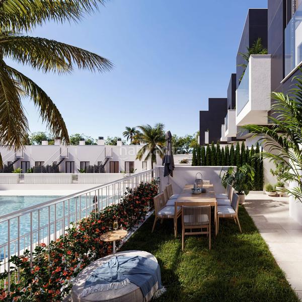 Foto af8cf7ea-f48a-49dd-bc39-89f1c438e5f8. Chalet mit parking in Torreblanca del Sol Fuengirola