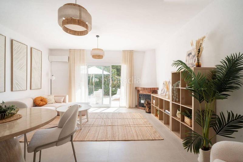 Foto 65c41dac-b9cd-455c-a8f3-ce858861d314. Semi detached house with parking in Montealto - Monterrey Benalmádena