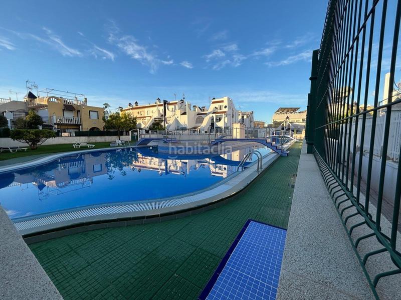 Foto 4170e315-379d-4f30-8421-e0efe8cf3c95. Maison jumelée avec piscine dans Zona Carrefour - Urbanizaciones Torrevieja