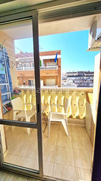 Foto fa2ede36-d88c-45e7-9475-ccd96ff7ce86. Piso apartamento luminoso con piscina en el corazón en Torrevieja