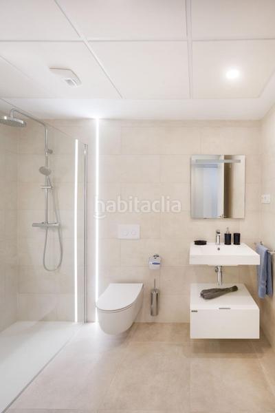 Foto c961abaa-da9a-4846-88f9-0afdb1dd9508. Apartamento en Castillo Sohail - Myramar Fuengirola