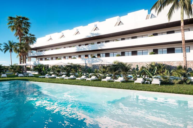 Foto e58c5f0e-1b4e-4a01-88cb-1542b7b830db. Apartament amb piscina a balcón de Finestrat-terra marina Finestrat