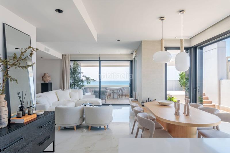 Foto 69ce52b3-33b3-4b45-ae0a-60b29e55abfb. Apartament amb piscina a Playa Poniente Benidorm