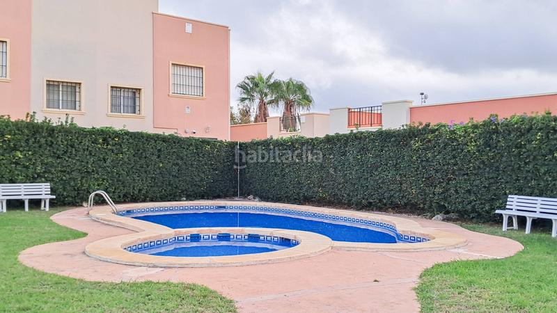 Foto bdd6acac-2f7b-4b5b-9a8e-dab230a91c76. Casa aparellada amb aparcament piscina a Parque Acuático - Sector 25 Torrevieja
