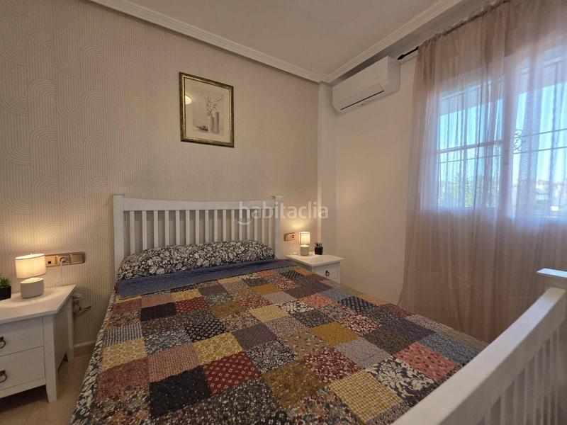 Foto 1a8439df-483e-4dd6-b6e4-f26dc73d8f36. Apartament amb piscina a Lomas de Cabo Roig - Los Dolses Orihuela