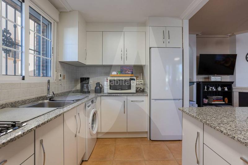 Foto 9705e02f-da38-41c0-83f8-deb28b09d66f. Chalet with pool in El Edén Guardamar del Segura