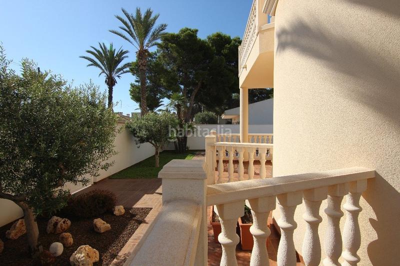 Foto 215f4fca-1ab8-4f7d-bfb1-d9e8fe822819. Chalet villa en Cabo Roig, costa en Cabo Roig Orihuela